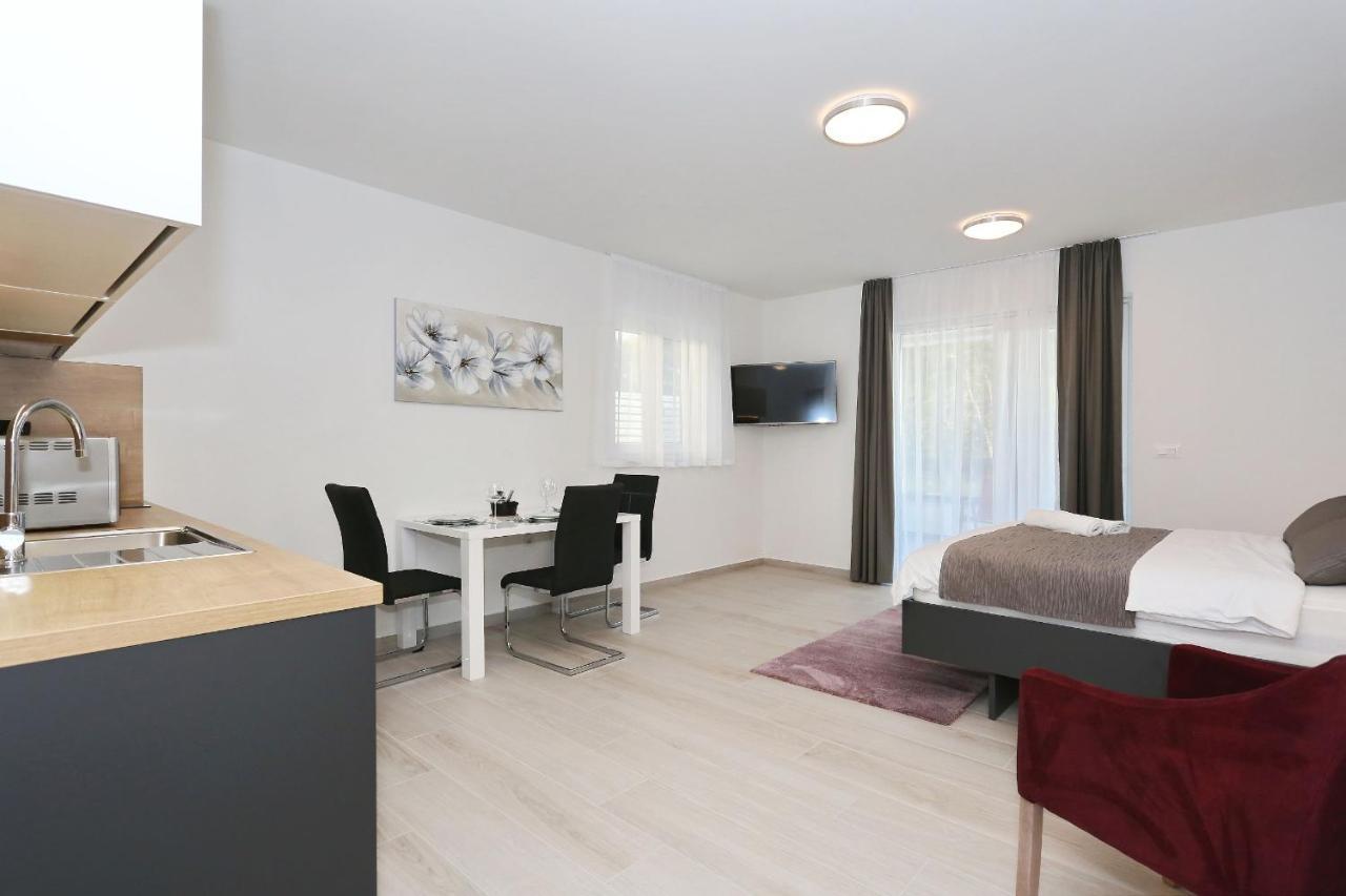 Villa Ankora 2 With Heated Pool Biograd Na Moru Exterior foto